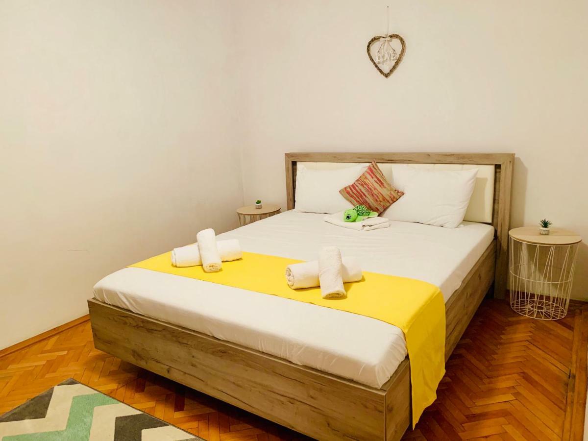 تيميشورا Ultracentral Apartment With All You Need: Wifi, Tv, Ac, Washer, Coffe المظهر الخارجي الصورة