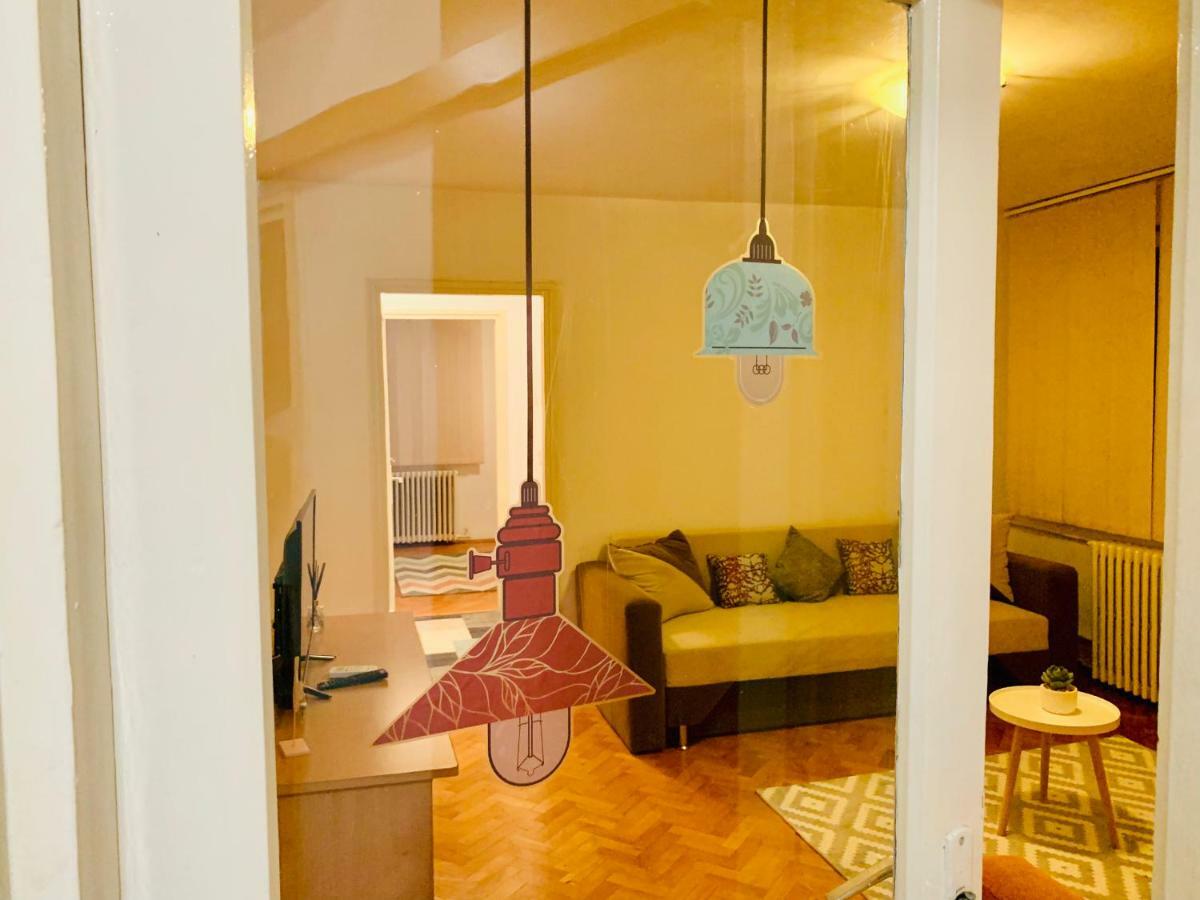 تيميشورا Ultracentral Apartment With All You Need: Wifi, Tv, Ac, Washer, Coffe المظهر الخارجي الصورة